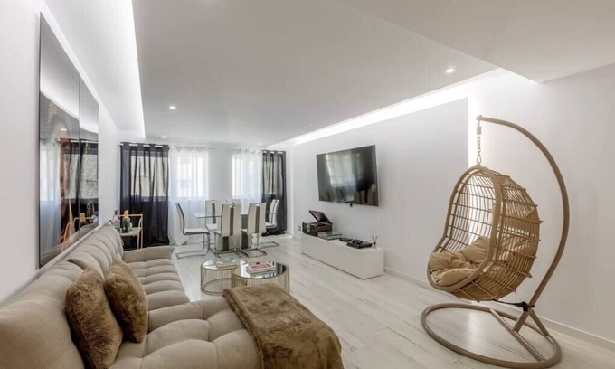 Santa Clara Condo | Spacious 3-bedroom condo in Lisbon