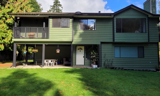 Gibsons House | Spacious 3 bedroom house
