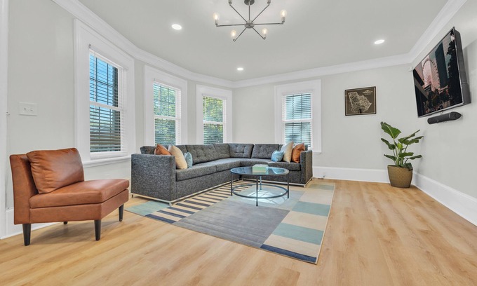 Jefferson Park House | Spacious 3BR/2BA Home with Private Yard