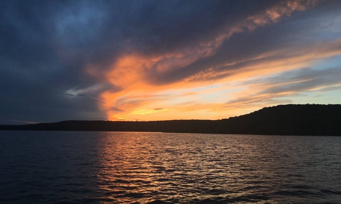 Park Hill Cabin | Spacious 4-Bedroom Cabin Near Lake Tenkiller – Sleeps 17
