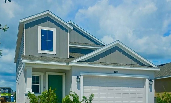 Kissimmee House | Spacious 4-bedroom house in wonderful Kissimmee with AC, WiFi 25 min to Disney