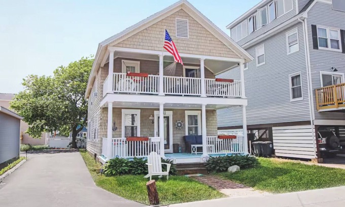 Devon House | Spacious 4-bedroom house with WiFi and AC in awesome Milford