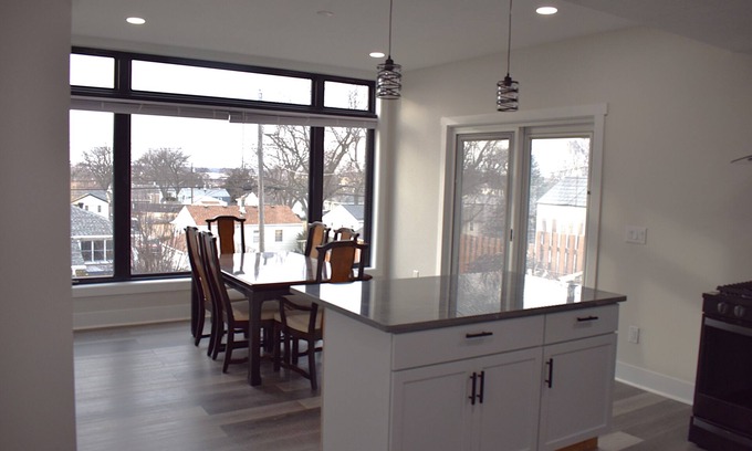 Omaha House | Spacious 4-bedroom house in superb Omaha with AC, WiFinCentrally located house,