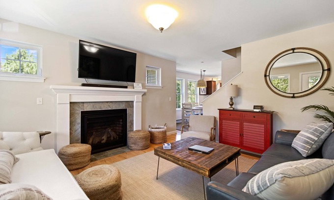 Freeport Condo | Spacious 4 bedroom luxury Condo