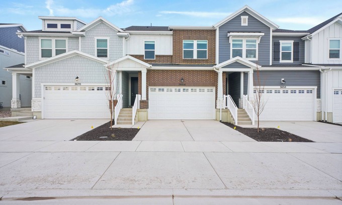 Lehi House | Spacious 4-bedroom townhome in delightful Lehi with clubhouse access, fitness rm