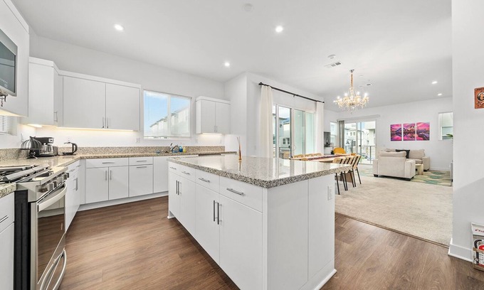 Garden Grove House | Spacious 4-bedroom house in delightful Garden Grove with AC, WiFi