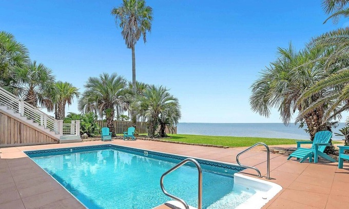 Gulf Shores House | Spacious 4-bedroom house with WiFi and AC in fantastic Gulf Shores
