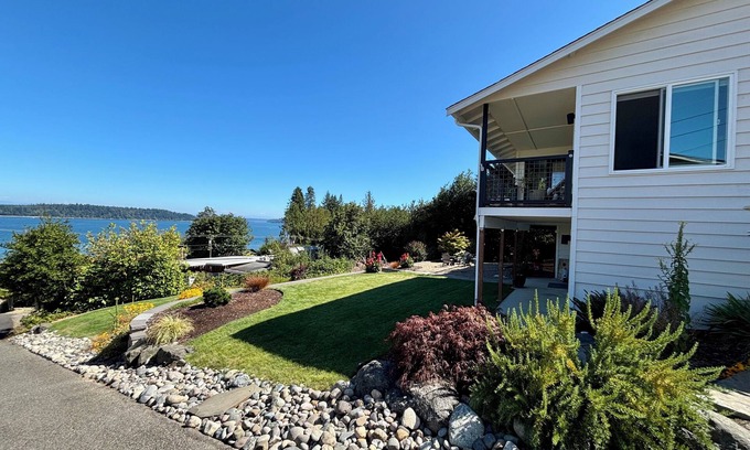 Manchester House | Spacious 4-bedroom home with gorgeous view of Puget Sound in serene Port Orchard