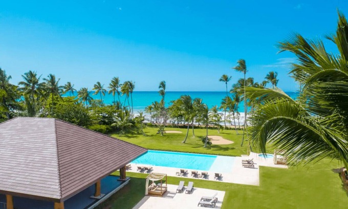 La Ceiba Apartment | Spacious 4-BR apt with AC, WiFi and jacuzzi at playa bonita Beach Residences