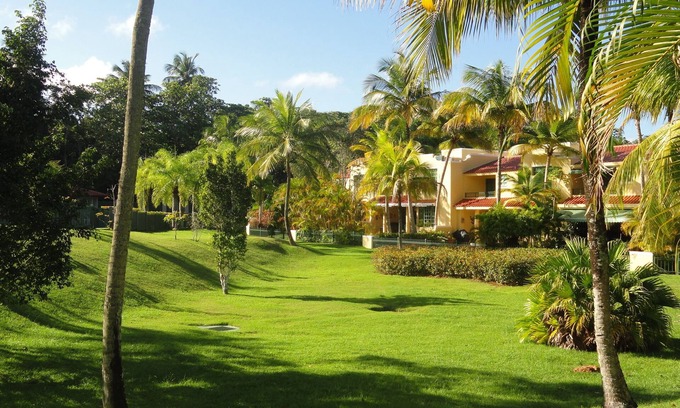 Dorado Pueblo Villa | Spacious 4 Br Villa in Beach Front Community - Pool Club Overlooking The Ocean