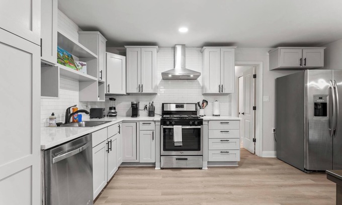 South Manchaca House | Spacious 4Bed Home in South Atx! Monthly Rental!