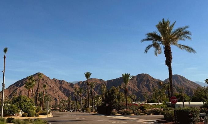 Indian Wells House | Spacious 4BR/4BA Mid-Century Modern in Indian Wells