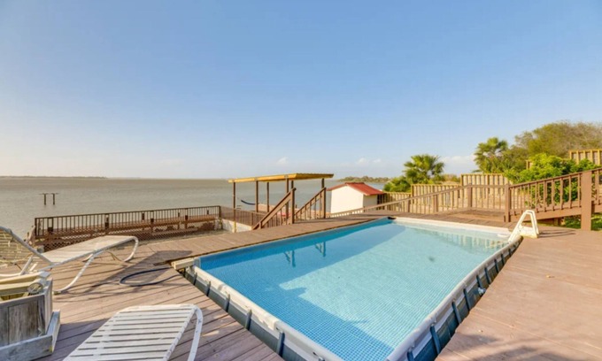Corpus Christi House | Spacious 5-bedroom house with a Bayfront view in Corpus Christi