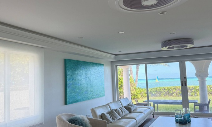 Lanikai House | Spacious 5-bedroom estate beachfront in charming Lanikai -newly renovated luxury