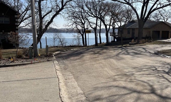 Spirit Lake House | Spacious 5-bedroom house with dock access in welcoming Spirit Lake