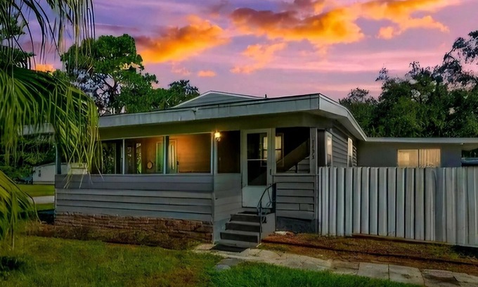 Forest Oaks House | Spacious 5-bedroom house in fantastic Spring Hill