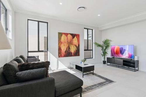 Victoria Point House | Spacious 6BR Home Near Beach in Victoria Point