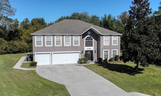 Ocala House | Spacious 6BR Pool Home in Ocala