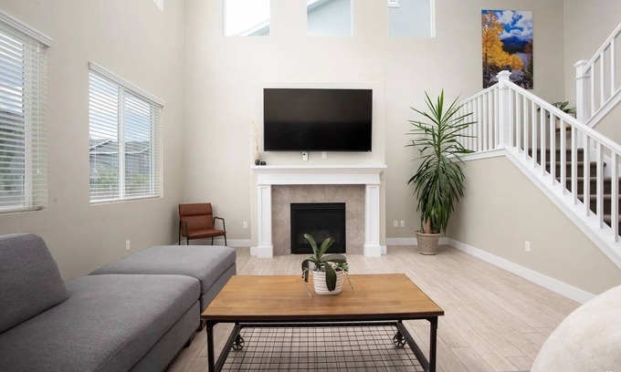 Vineyard House | Spacious 7-bedroom home perfect for friends and family in charming Vineyard!