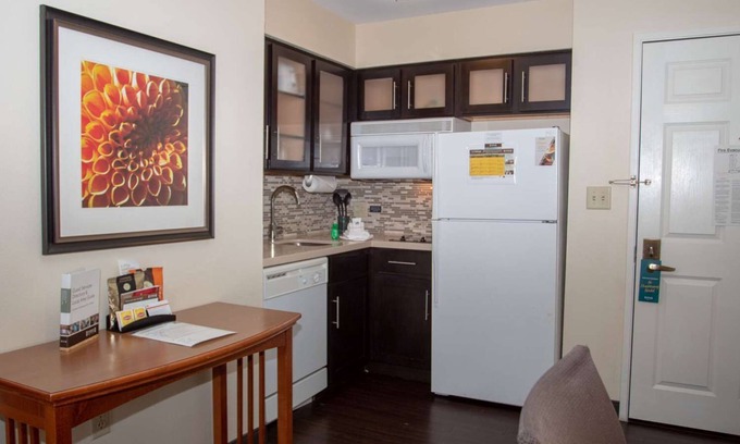Vance Jackson Apartment | Spacious Accommodation Near San Antonio International Airport! W/Full Kitchen!