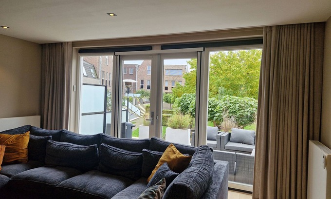 Woerden House | Spacious and attractive mansion