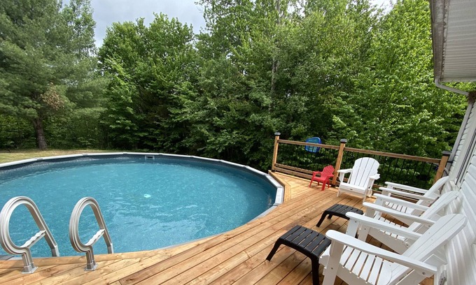 Potton Cottage | Spacious and beautiful cottage with pool in Eastern Townships