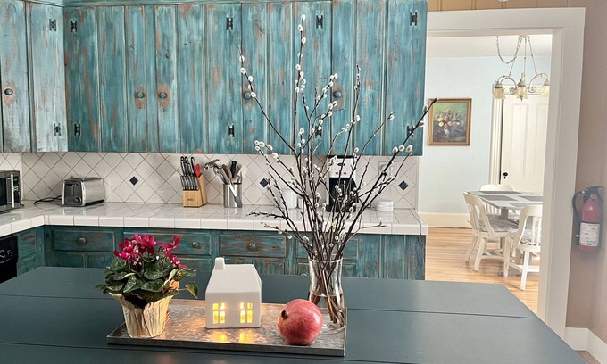 Yarmouth Apartment | Spacious and bright, 1st floor apartment in Historical Yarmouth Village