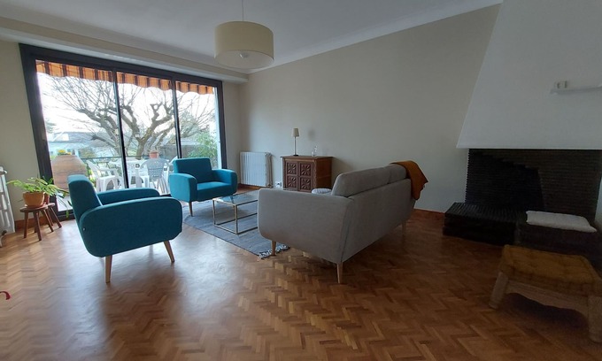 Le Hameau Apartment | Spacious and bright apartment in villa with terrace and garden