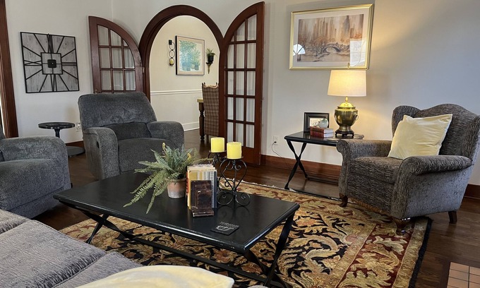 Fort Smith House | Spacious and charming 🌸