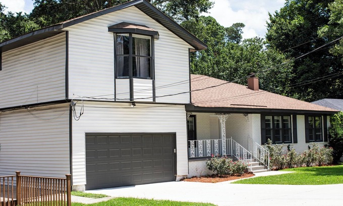 Caddo Heights-South Highlands House | Spacious and Charming home in South Highlands