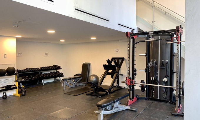 Fort York Condo | Spacious and Classy King West Condo! 1B1B