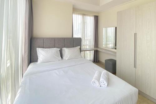 Cikini Apartment | Spacious and Elegant Designed 3BR at Menteng Park Apartment By Travelio