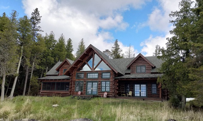 Cedarville House | Spacious and secluded lakefront! Modern log home on Lake Huron