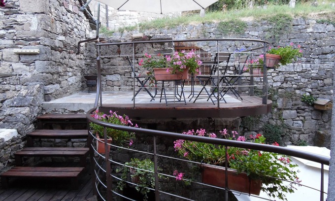 Barre-des-Cevennes Apartment | Spacious apartment in cévenol village house