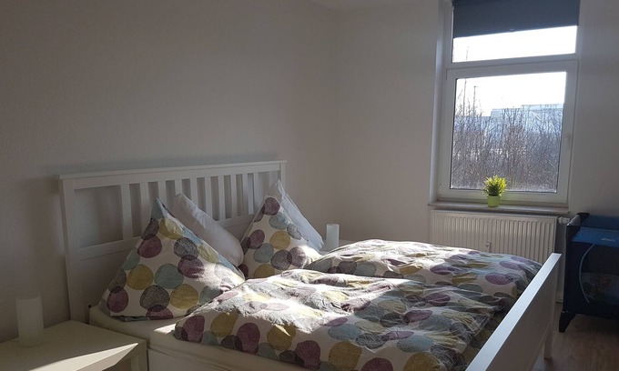 Marienthal Ost Apartment | Spacious apartment for up to 3 guests in the center of Zwickau