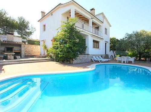 Canyelles Apartment | Spacious Apartment in Canyelles with Private Pool