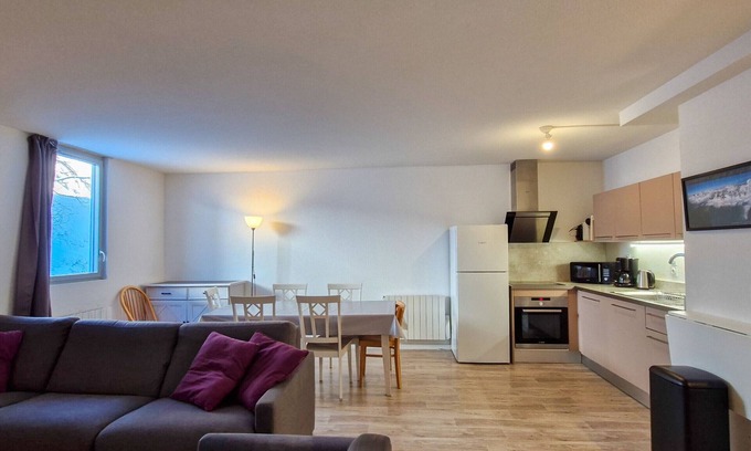 Flaine Apartment | Spacious Apartment in Center of Flaine, Sleeps 6, Near Slopes and Shops