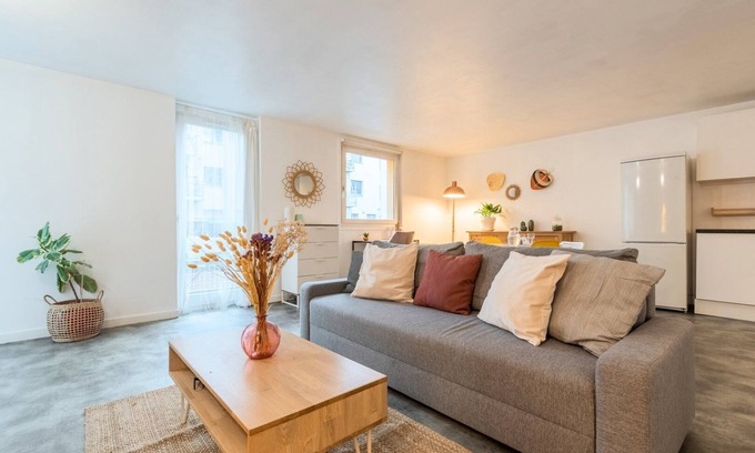 Old Lille Apartment | Spacious apartment w/private parking in Old Lille