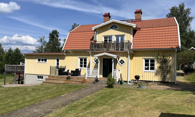 Vimmerby Apartment | Spacious apartment with lake view only 15 minutes from Vimmerby | SE05089