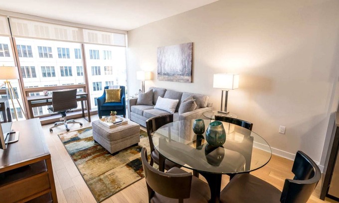 Downtown Apartment | Spacious Apt Downtown