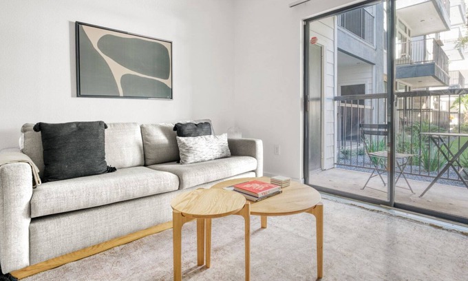 Gateway Apartment | Spacious Arboretum 1BR w/ Pool, Gym & W/D, nr retail, by Blueground