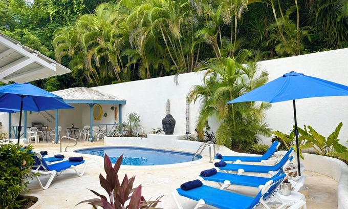 Mullins Villa | 🌴 Spacious Barbados Villa 400m from Mullins Beach/Sleeps 16/ideal for families🌴
