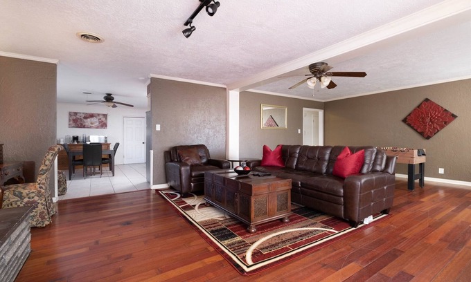 Amarillo House | Spacious Belmar Beauty w/Fireplace & Patio