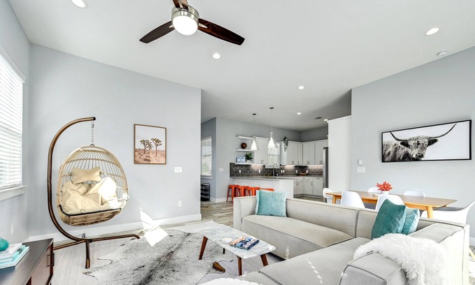 St. Johns House | Spacious Boho House + Near Downtown, Domain, UT