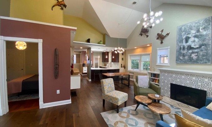 Sunnyside House | Spacious Bungalow in Sunnyside.