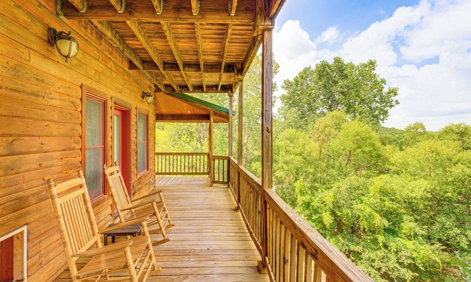 Medicine Park Cabin | Spacious Cabin w/Views, Near Lake Lawtonka!