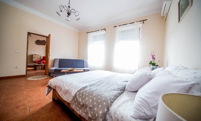 Arad Apartment | Spacious Central Apartament