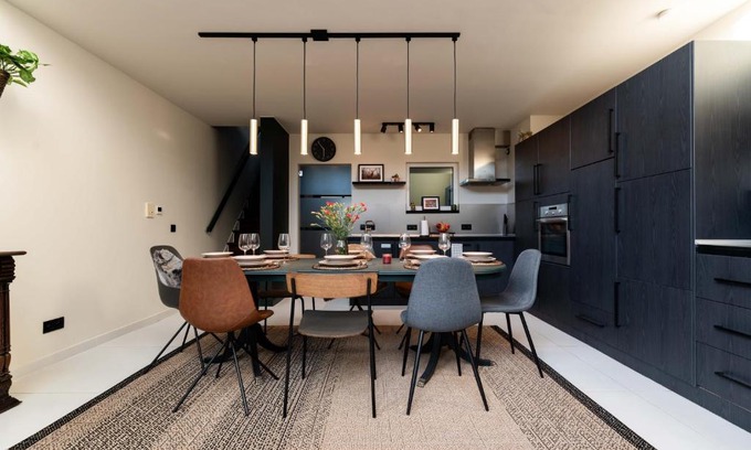 Kortrijk House | Spacious & Chic House in Center