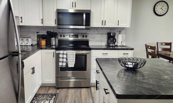 Red Deer Condo | Spacious, clean and bright two bedroom condo in great location in Red Deer!