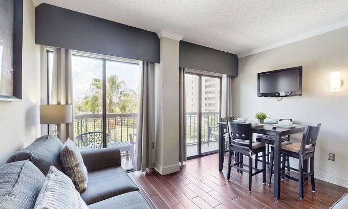 Southwest Orlando Condo | Spacious Condo with a Kitchenette, AC, Pools, Tennis, & Gym